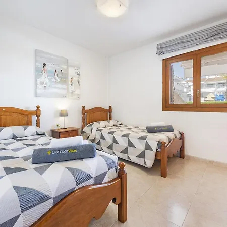 Tomeu Apartment